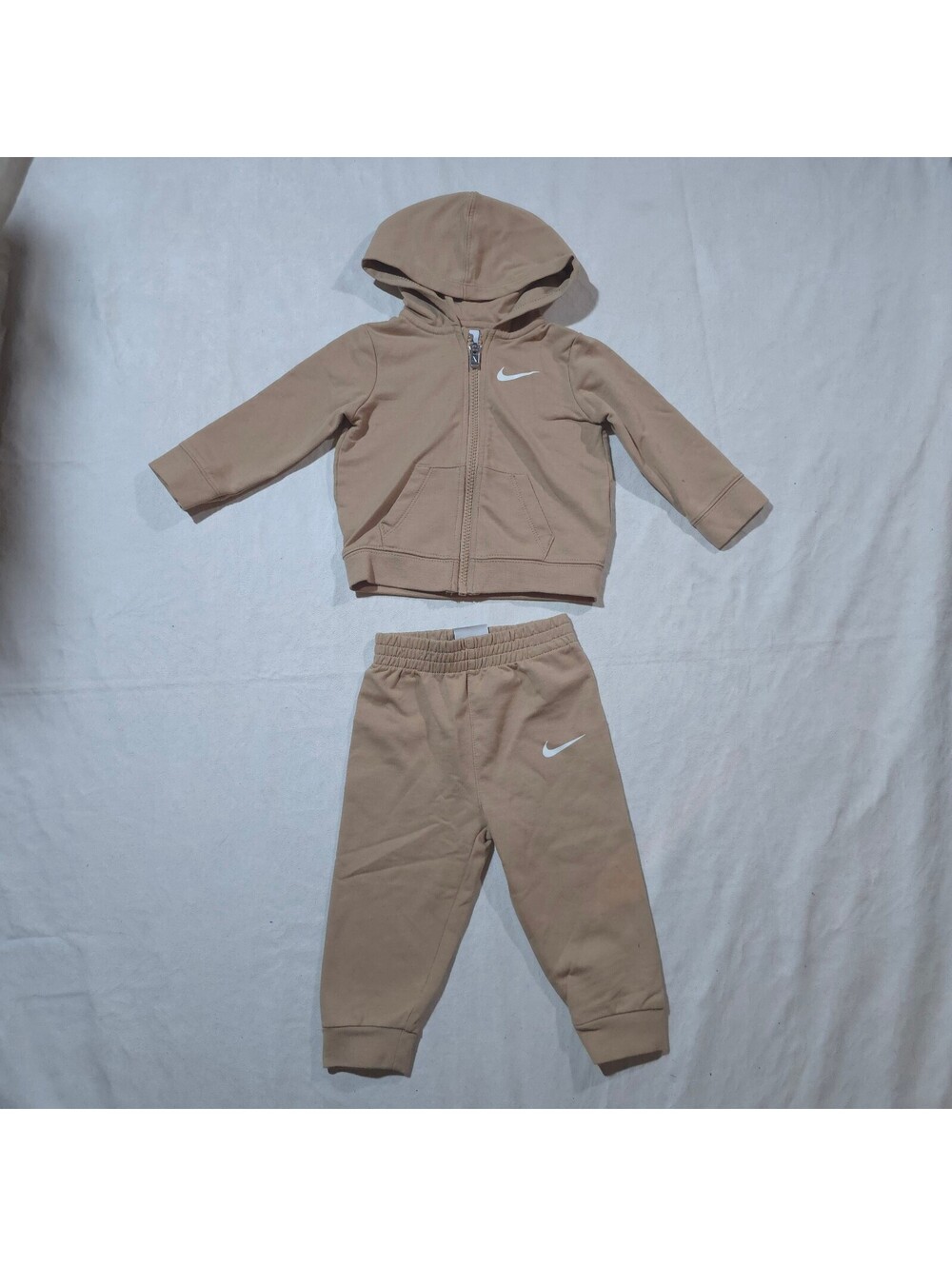 Nike Baby Toddler Tracksuit Set Hoodie and Pants Size 9M Beige